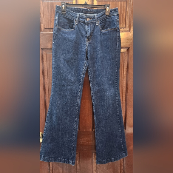 Levi's the original jean mid rise womens stretchy sz 10 flare leg medium wash - Picture 1 of 8